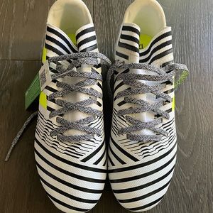 Adidas Nemeziz 17.3 FG J Sooner cleats Size US 4